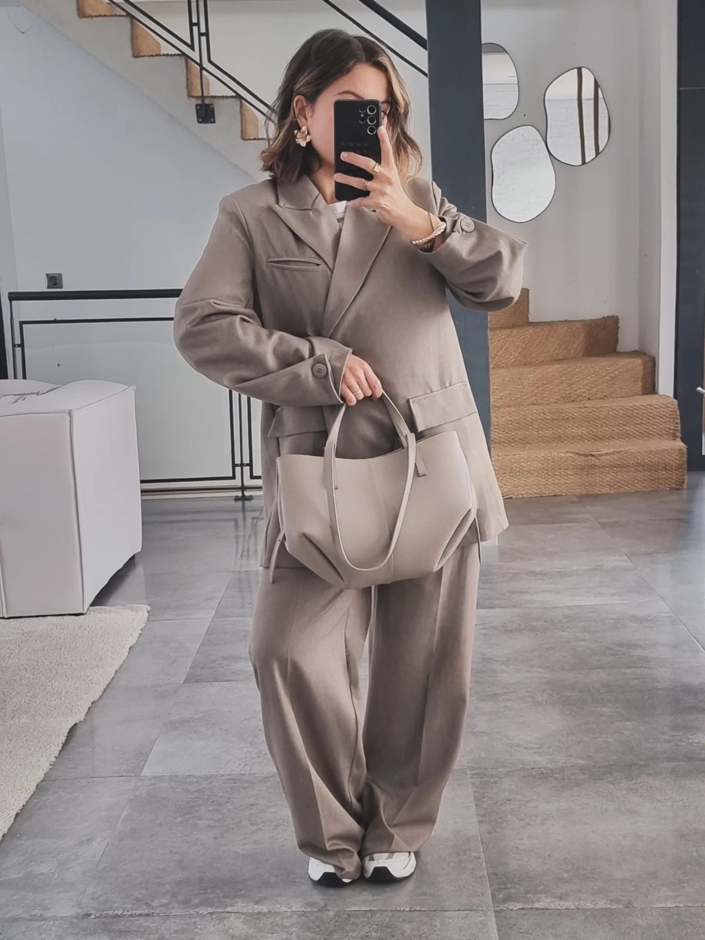 TAILLEUR MANCHES BOUTONNEES