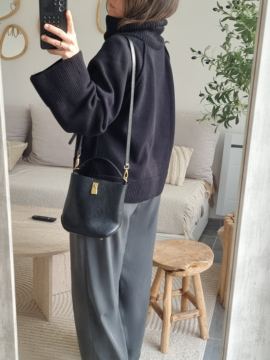 PULL OVERSIZE MAILLE COL MONTANT NOIR