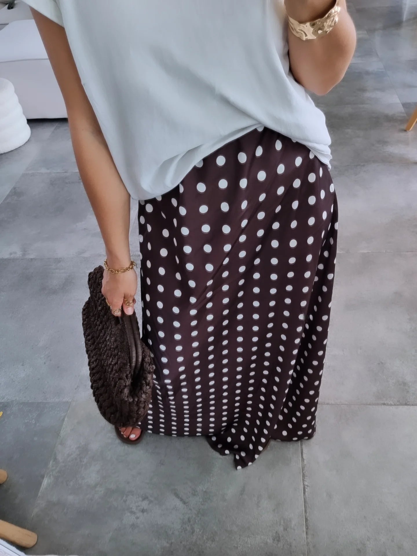 JUPE LONGUE SATINÉE À POIS MARRON
