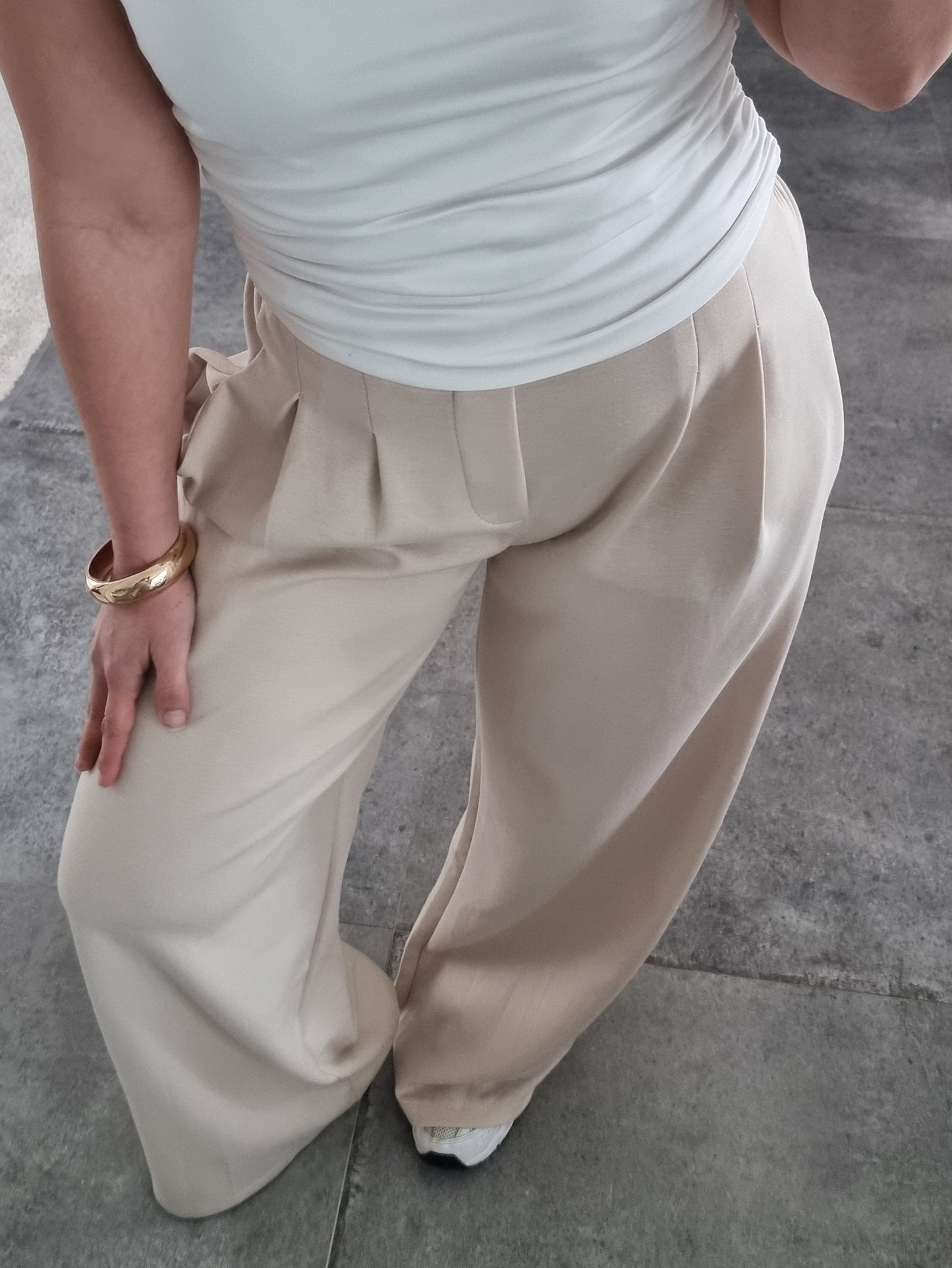 PANTALON JOGGER À PINCES BEIGE