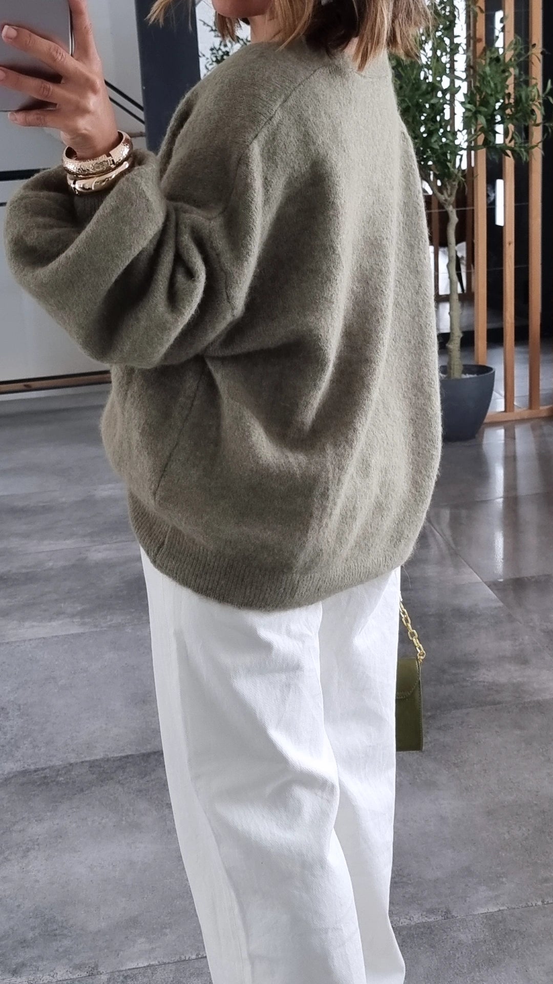 GILET COL V VERT OLIVE