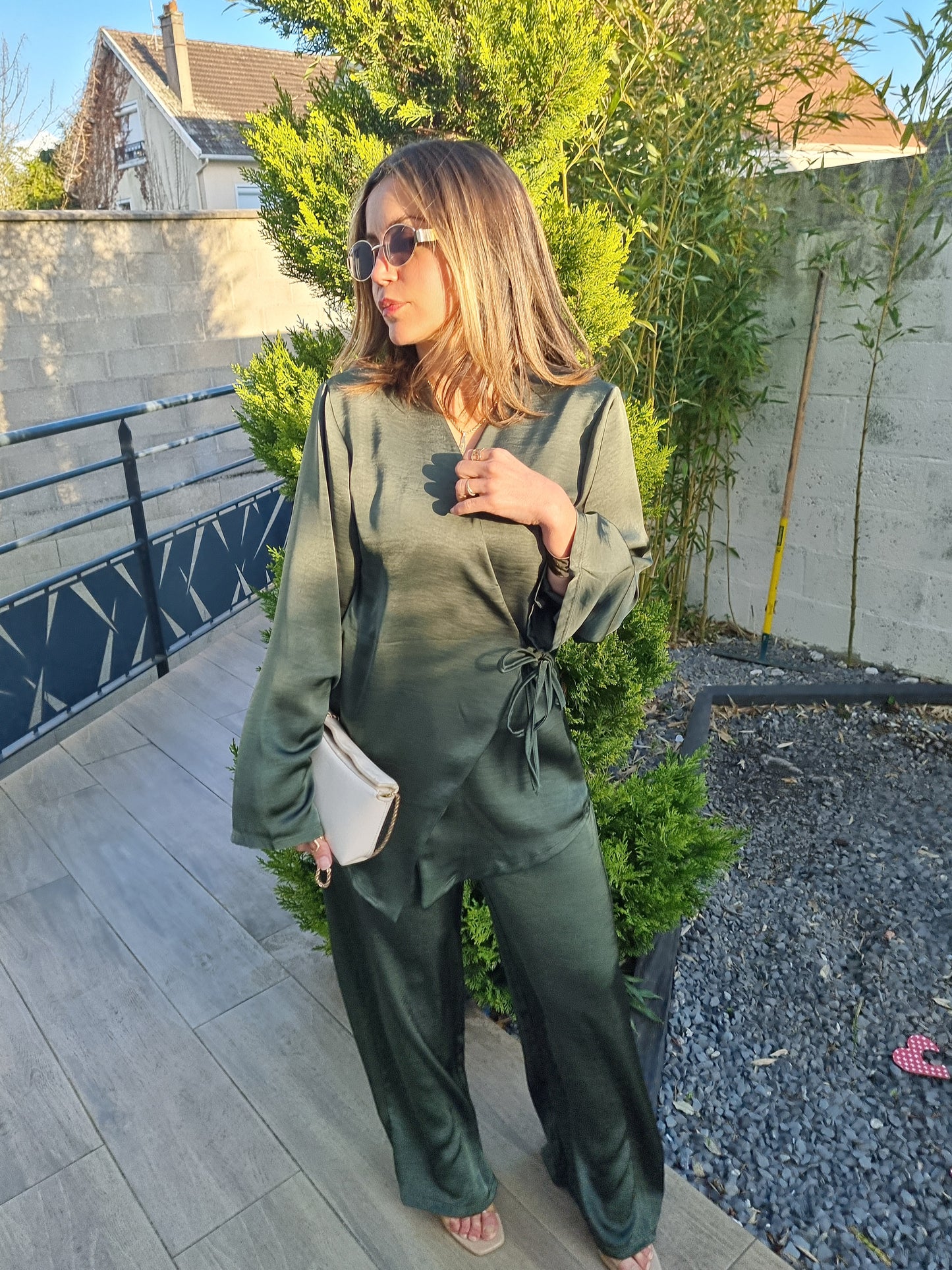ENSEMBLE TOP CACHE-COEUR SATINÉ VERT