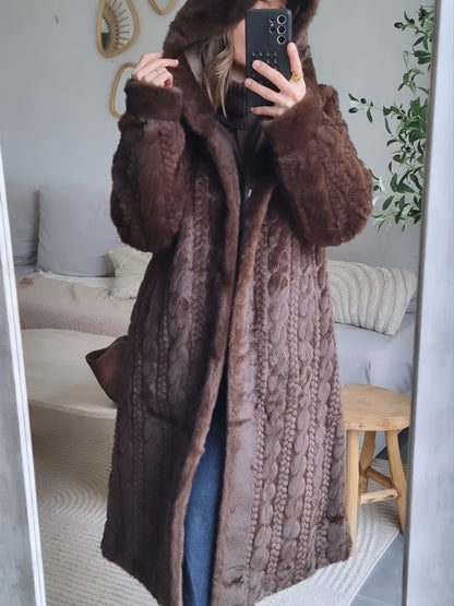 MANTEAU FOURRURE À CAPUCHE