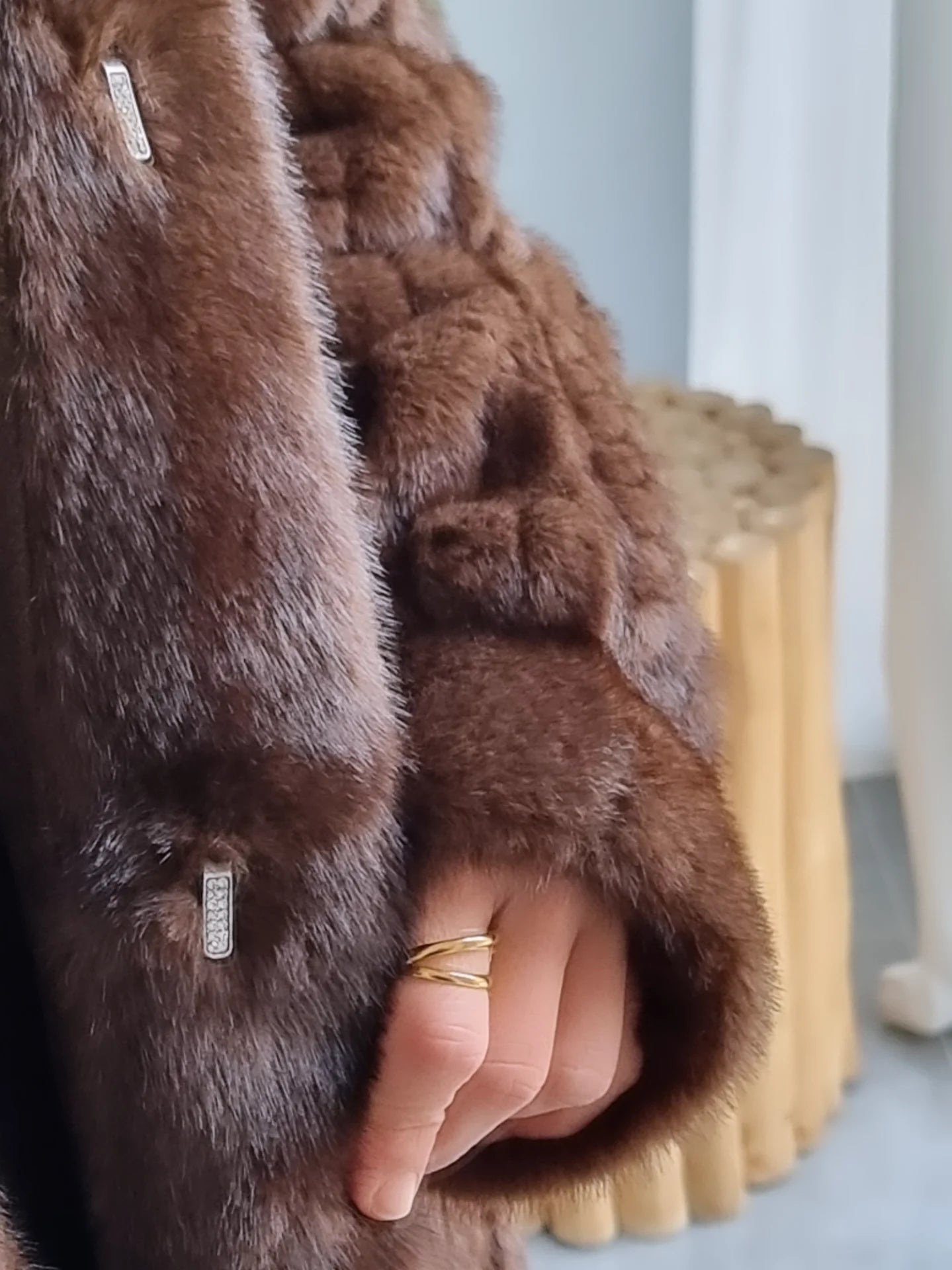 MANTEAU FOURRURE À CAPUCHE