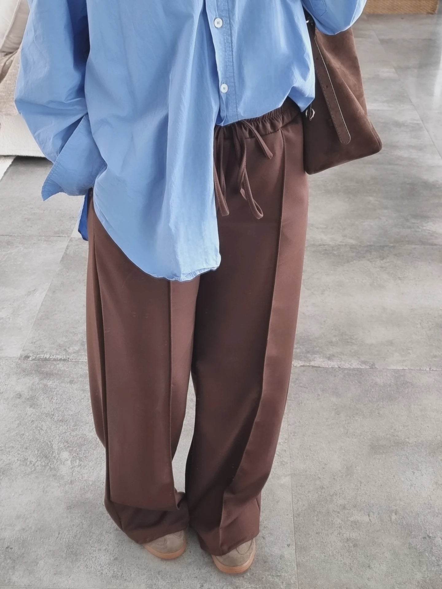 PANTALON DÉCONTRACTÉ MARRON