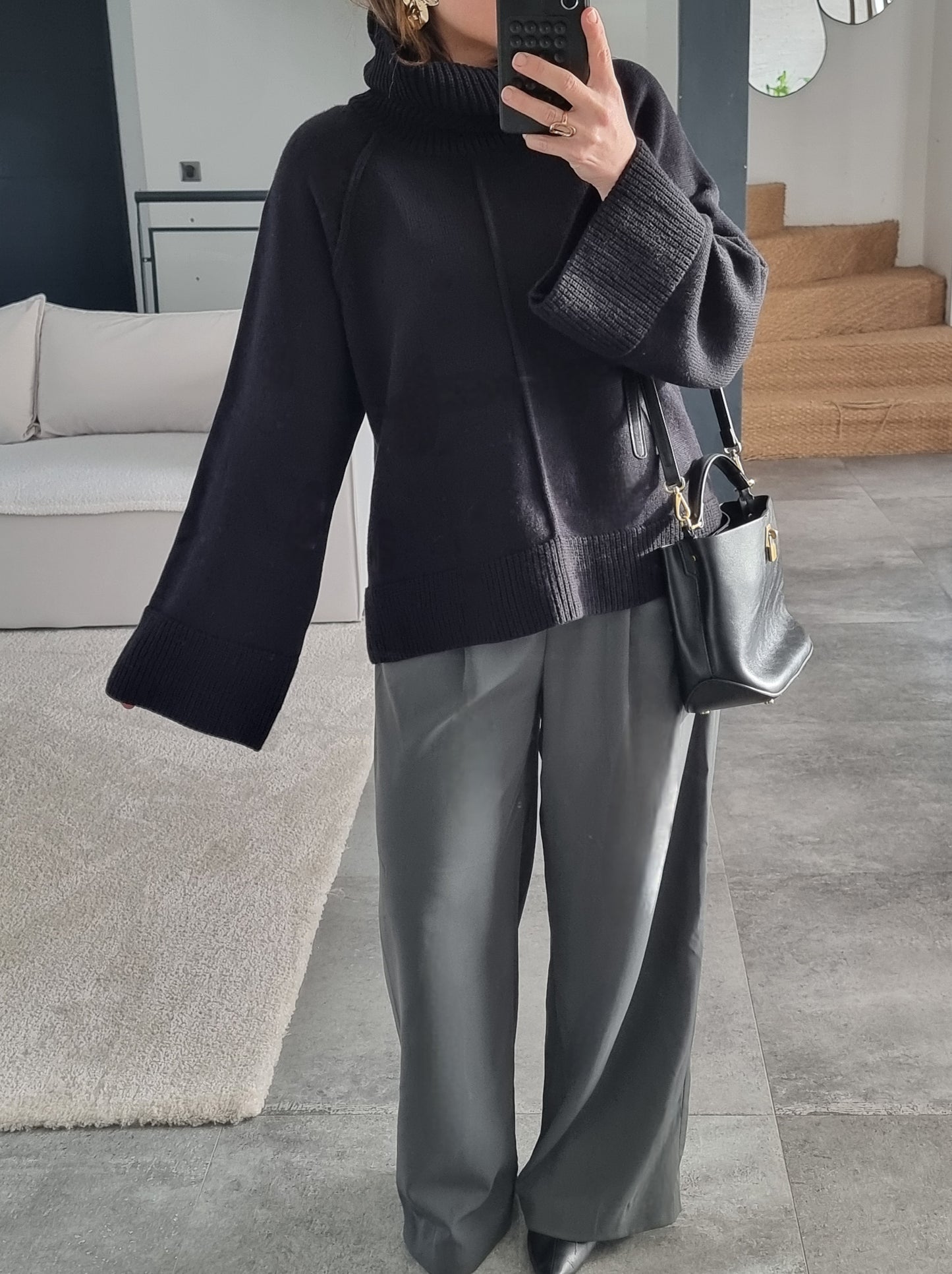 PULL OVERSIZE MAILLE COL MONTANT NOIR