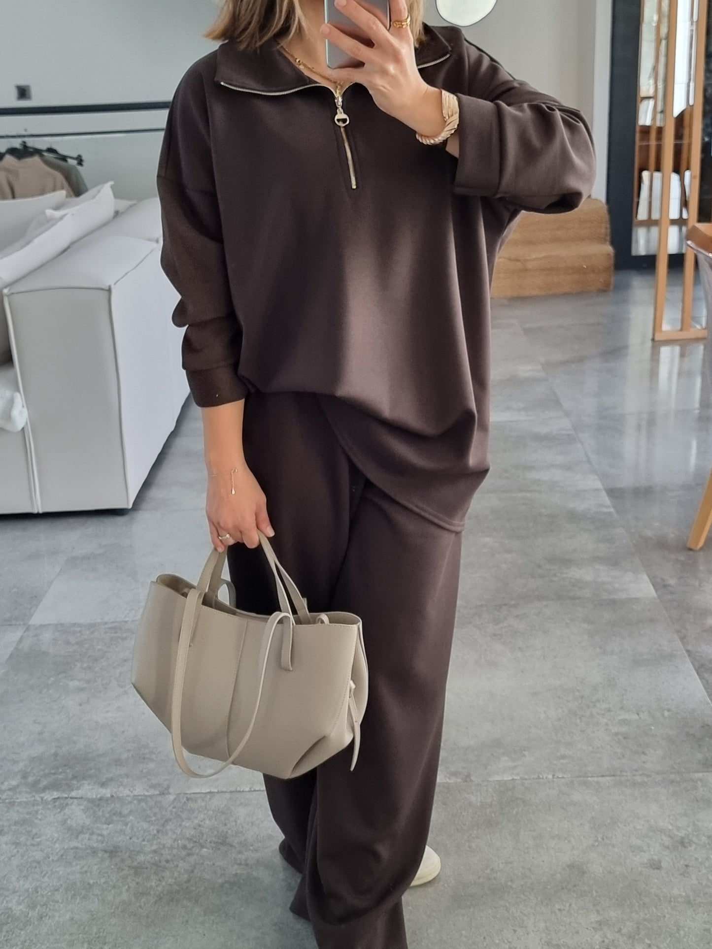 ENSEMBLE DÉCONTRACTÉ MARRON